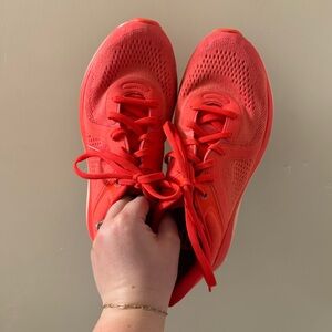 lululemon Women’s Shoes 9.5